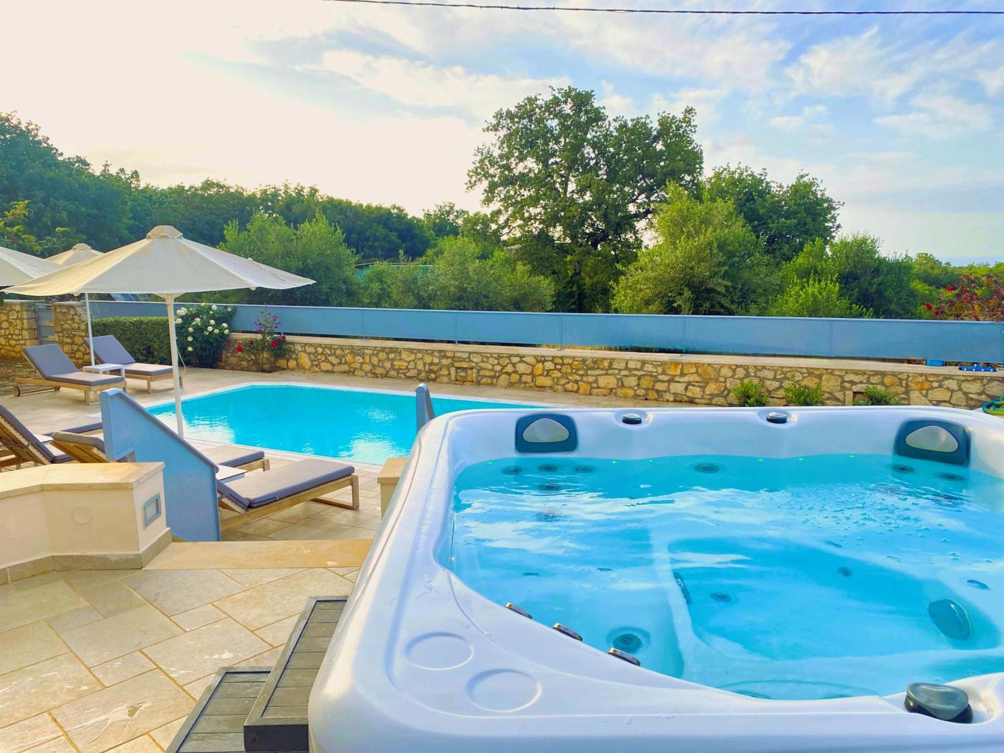 Deluxe Villa Ianthos - Outdoor Hot Tub & Kids Pool Gállos Zewnętrze zdjęcie