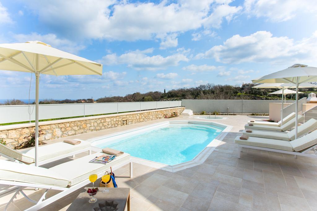 Deluxe Villa Ianthos - Outdoor Hot Tub & Kids Pool Gállos Zewnętrze zdjęcie