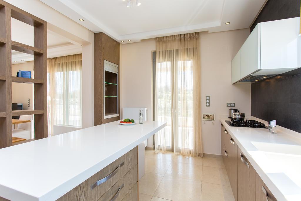 Deluxe Villa Ianthos - Outdoor Hot Tub & Kids Pool Gállos Zewnętrze zdjęcie